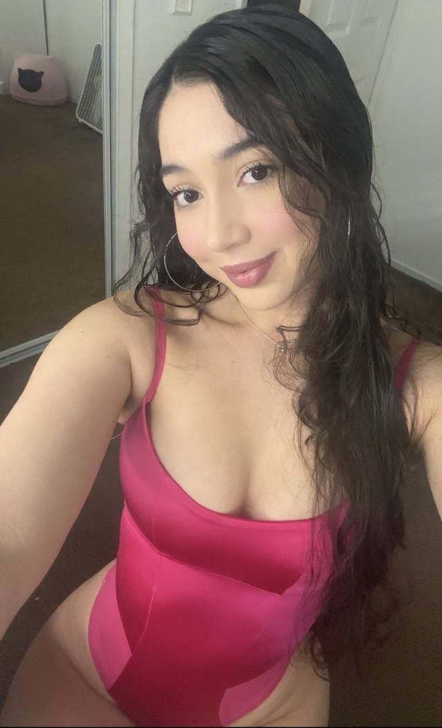 IM A HOOKER AND IM AVAILABLE FOR FULL SERVICE WITH NO RESTRICTION——-Telegram desirea77 - Image 3